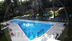 PLAZA – B4